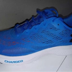 shoes men Sz 5Y Under Armour charged Blue /orange